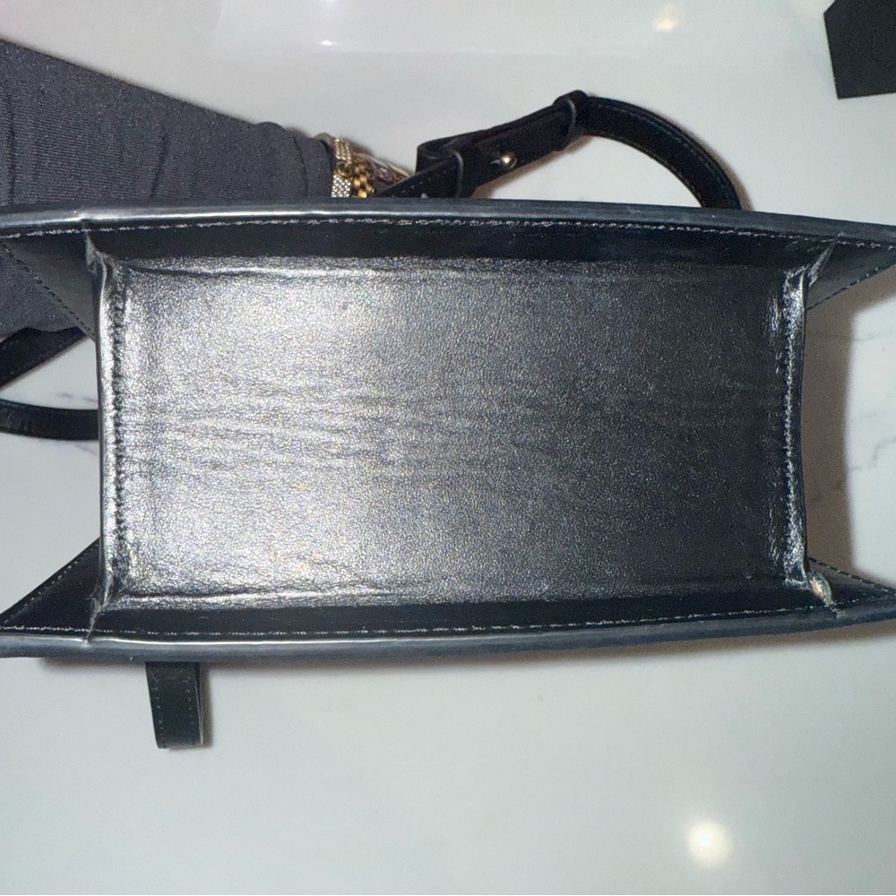 Jacquemus The Medium Chiquito bag - Picture 4 of 16